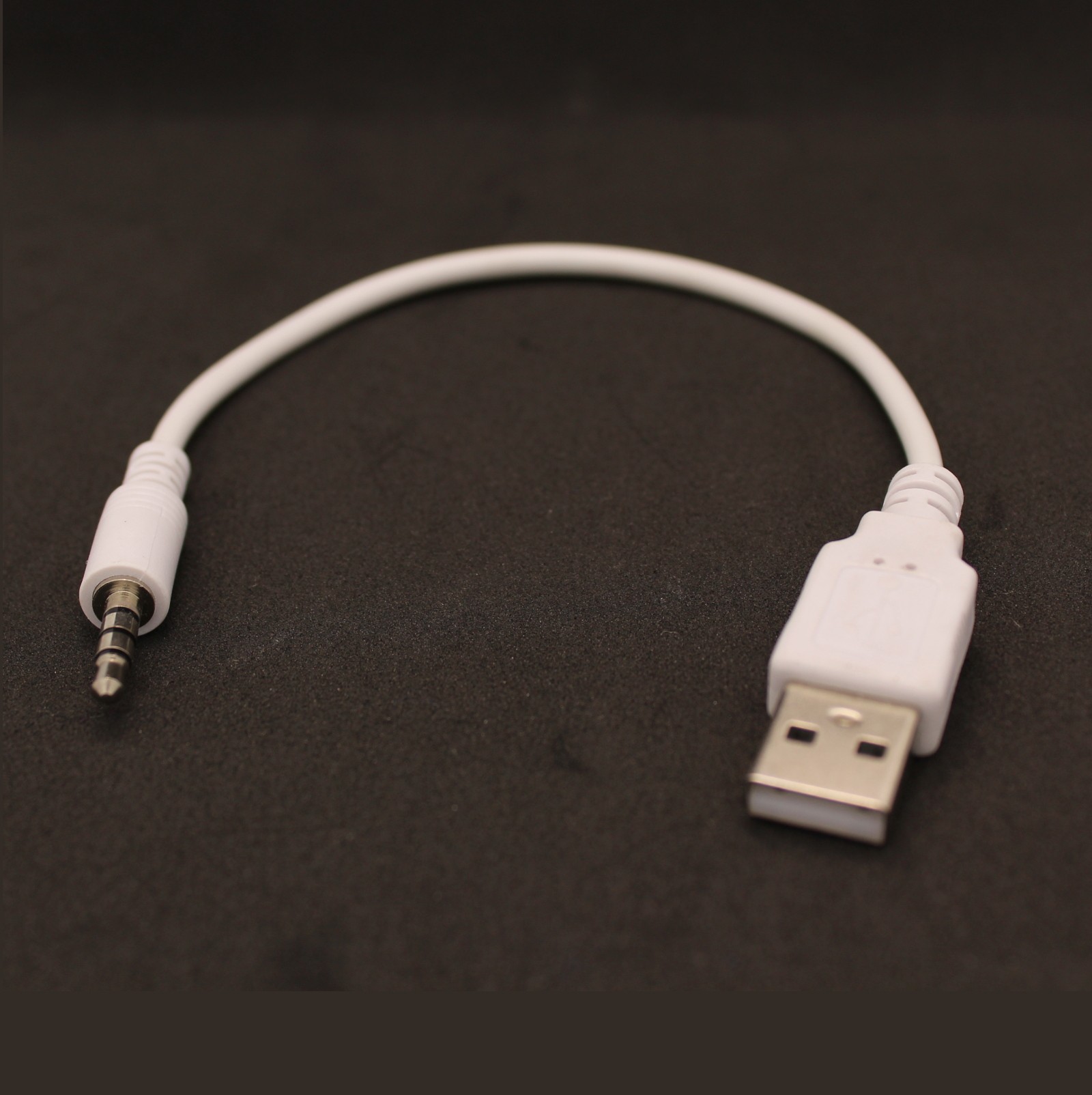 Beoordeling hengel tobben $4.99 - 4 Pin USB to 1/8" (3.5mm) Converter Cable - Tinkersphere