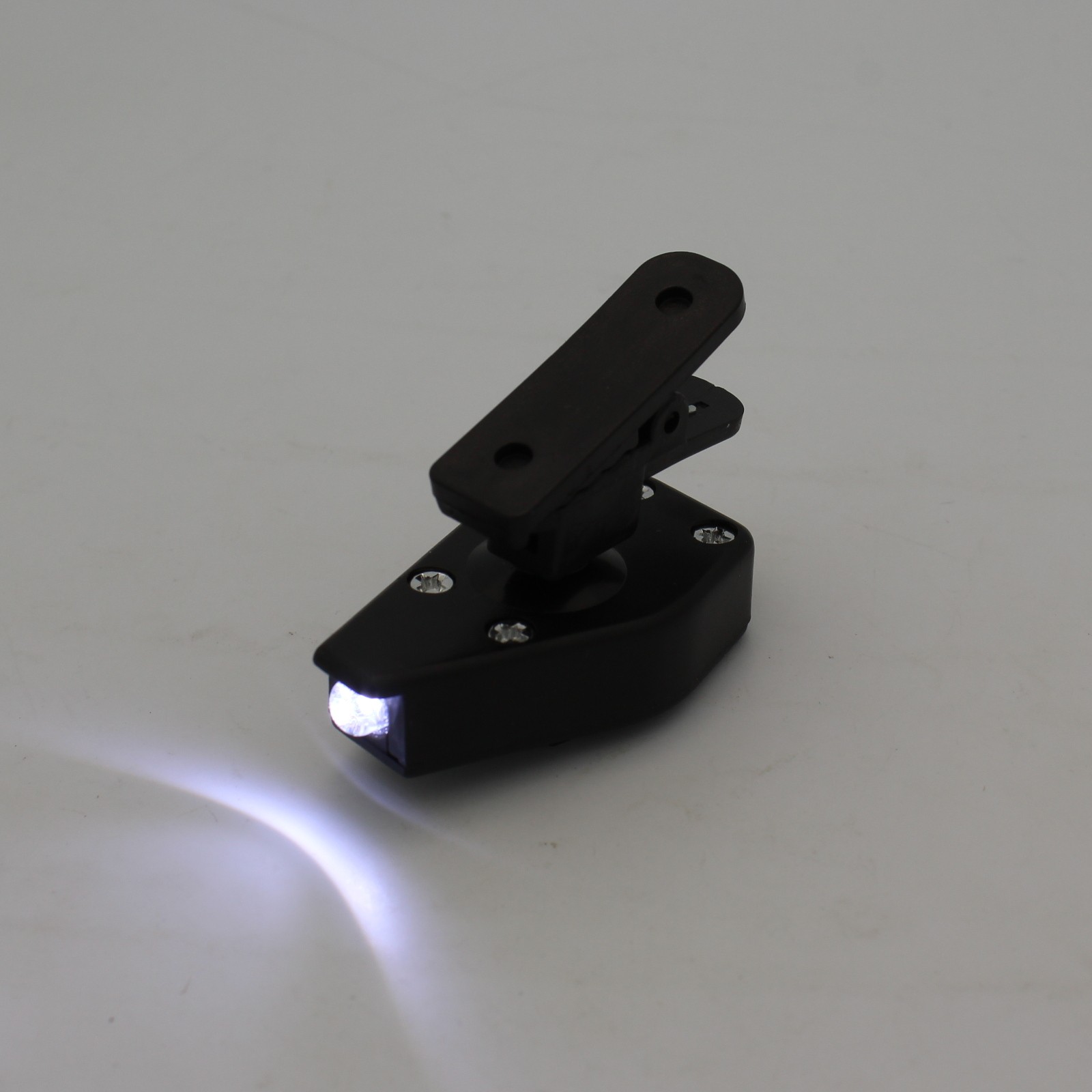 led eyeglass clip